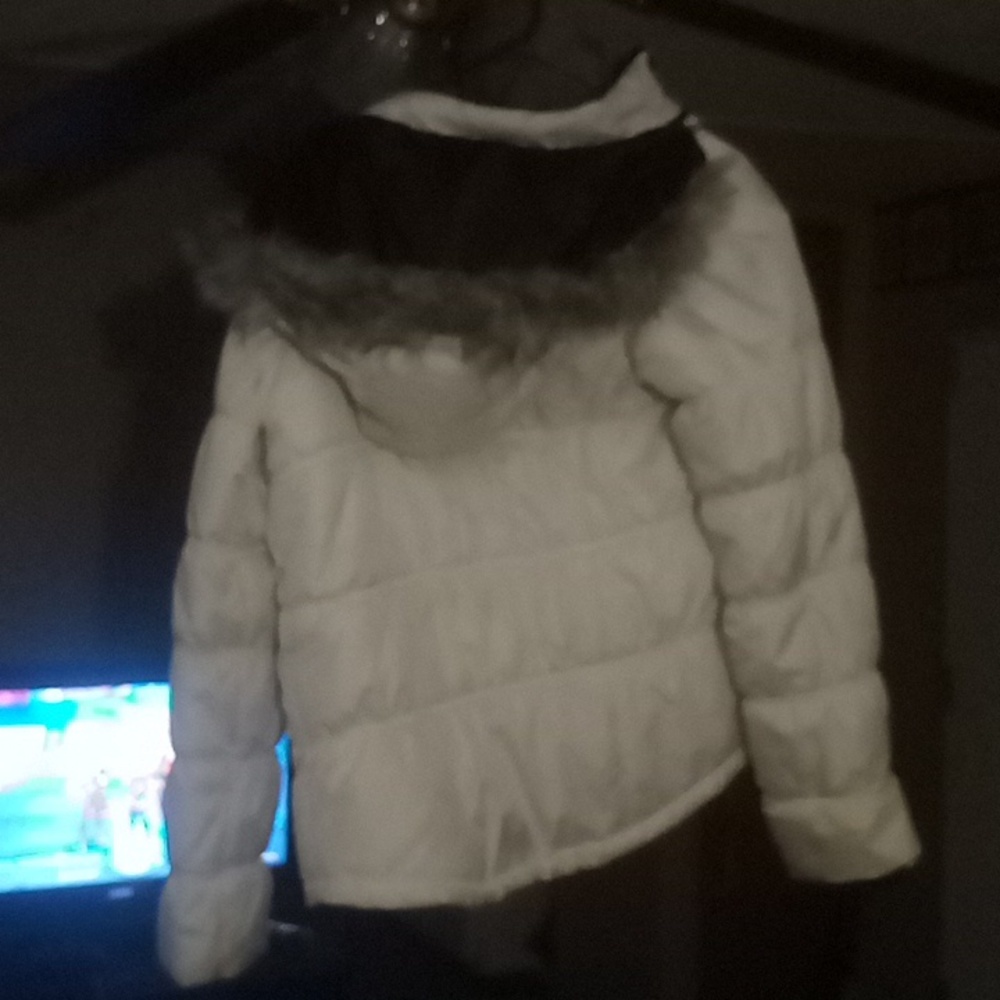 B Hip size medium Women's Fur lined hood jacket
